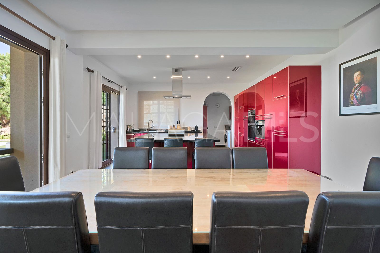 Villa for sale in Benahavis Centro