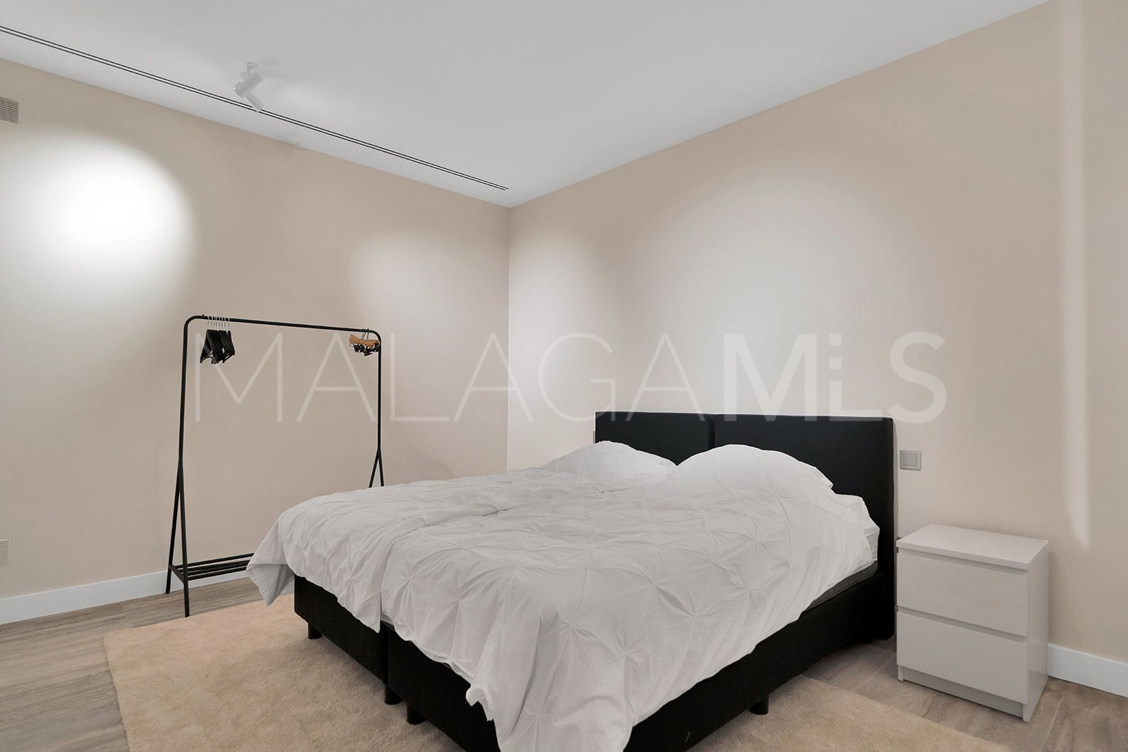 Villa for sale in Montemayor with 7 bedrooms
