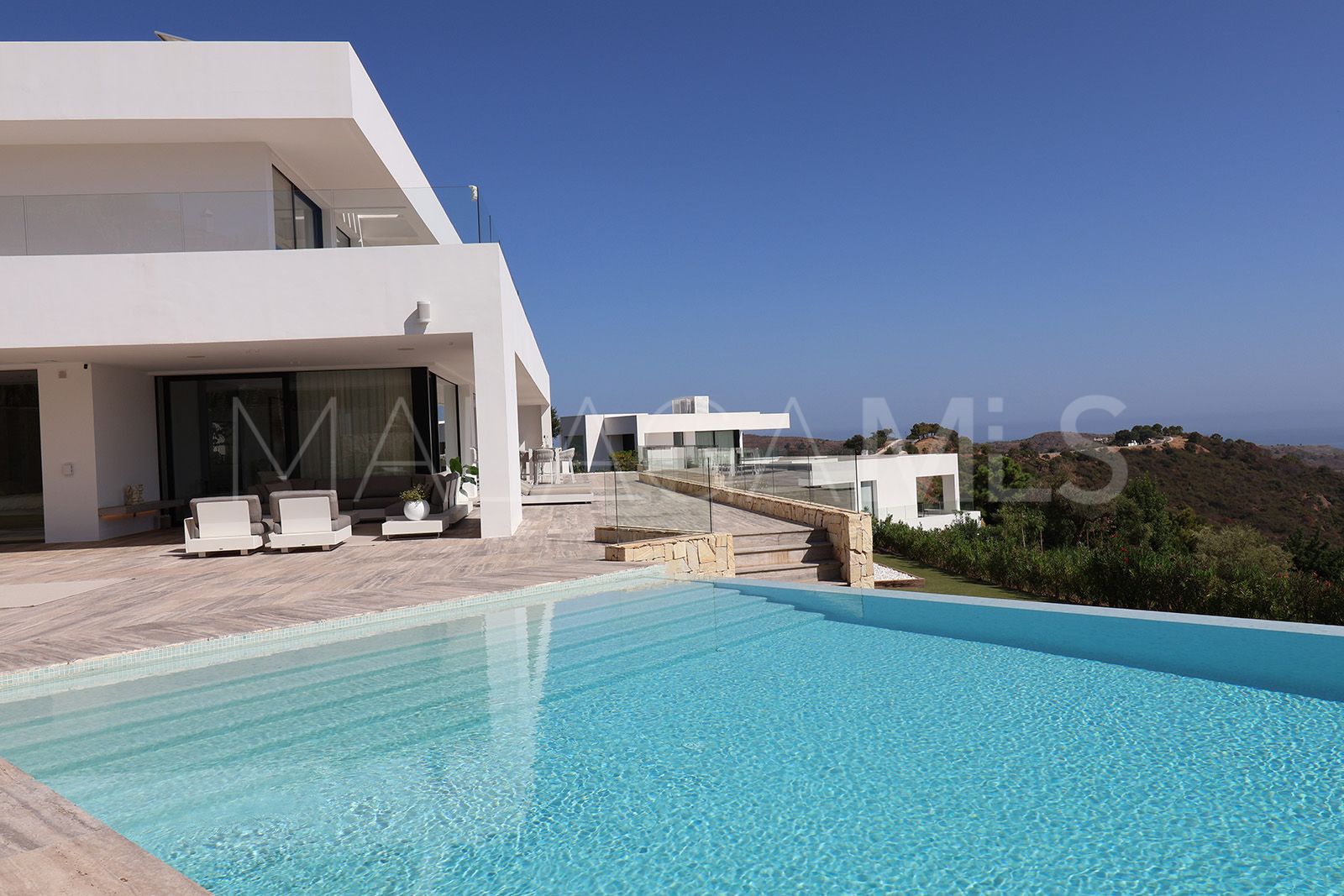 Villa for sale in Montemayor with 7 bedrooms