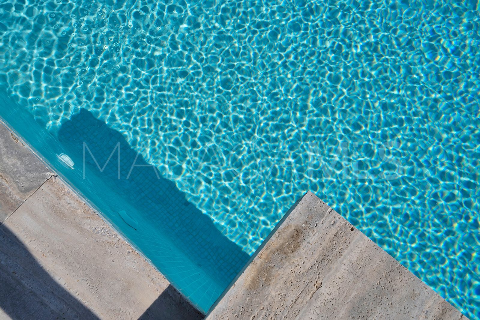 Villa for sale in Montemayor with 7 bedrooms