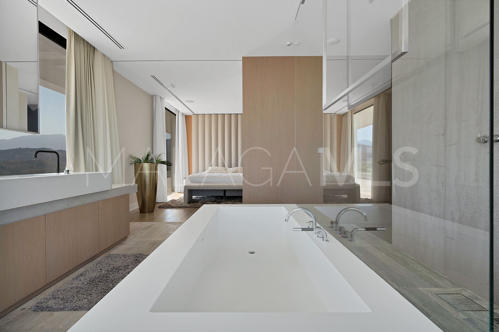 Villa for sale in Montemayor with 7 bedrooms