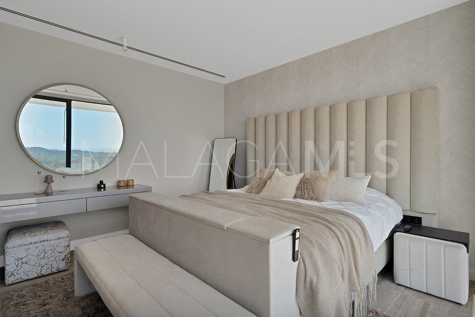 Villa for sale in Montemayor with 7 bedrooms