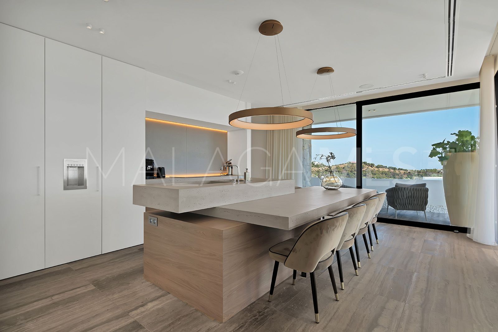 Villa for sale in Montemayor with 7 bedrooms