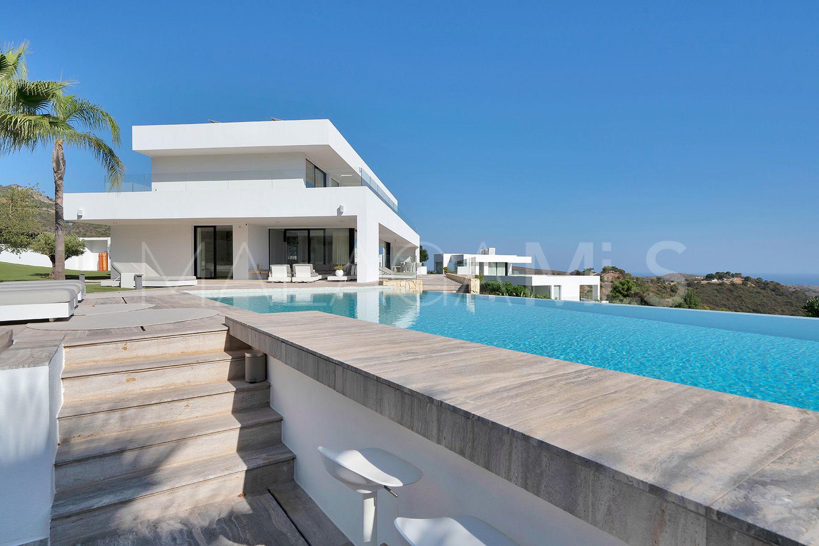 Villa for sale in Montemayor with 7 bedrooms