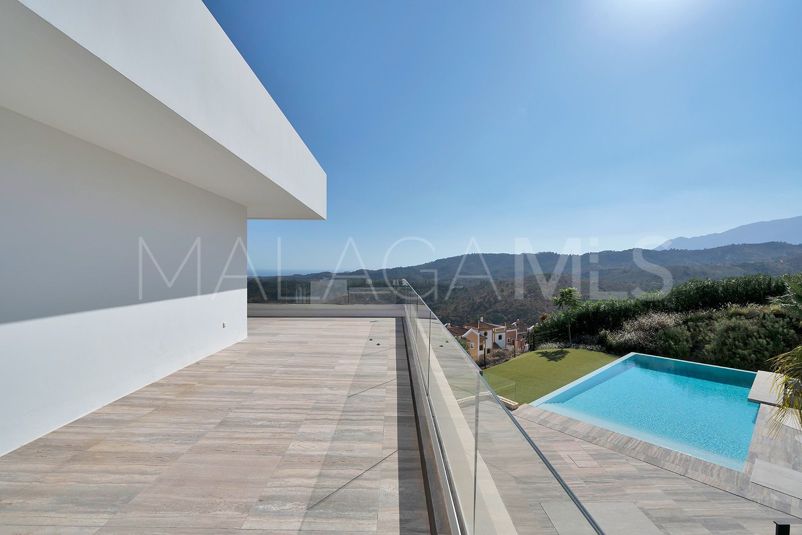 Villa for sale in Montemayor with 7 bedrooms