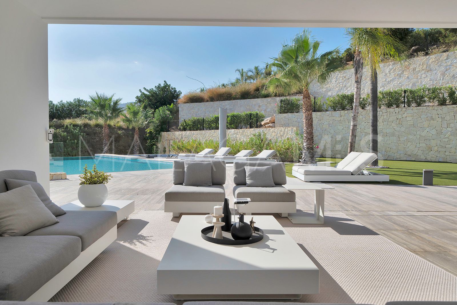 Villa for sale in Montemayor with 7 bedrooms