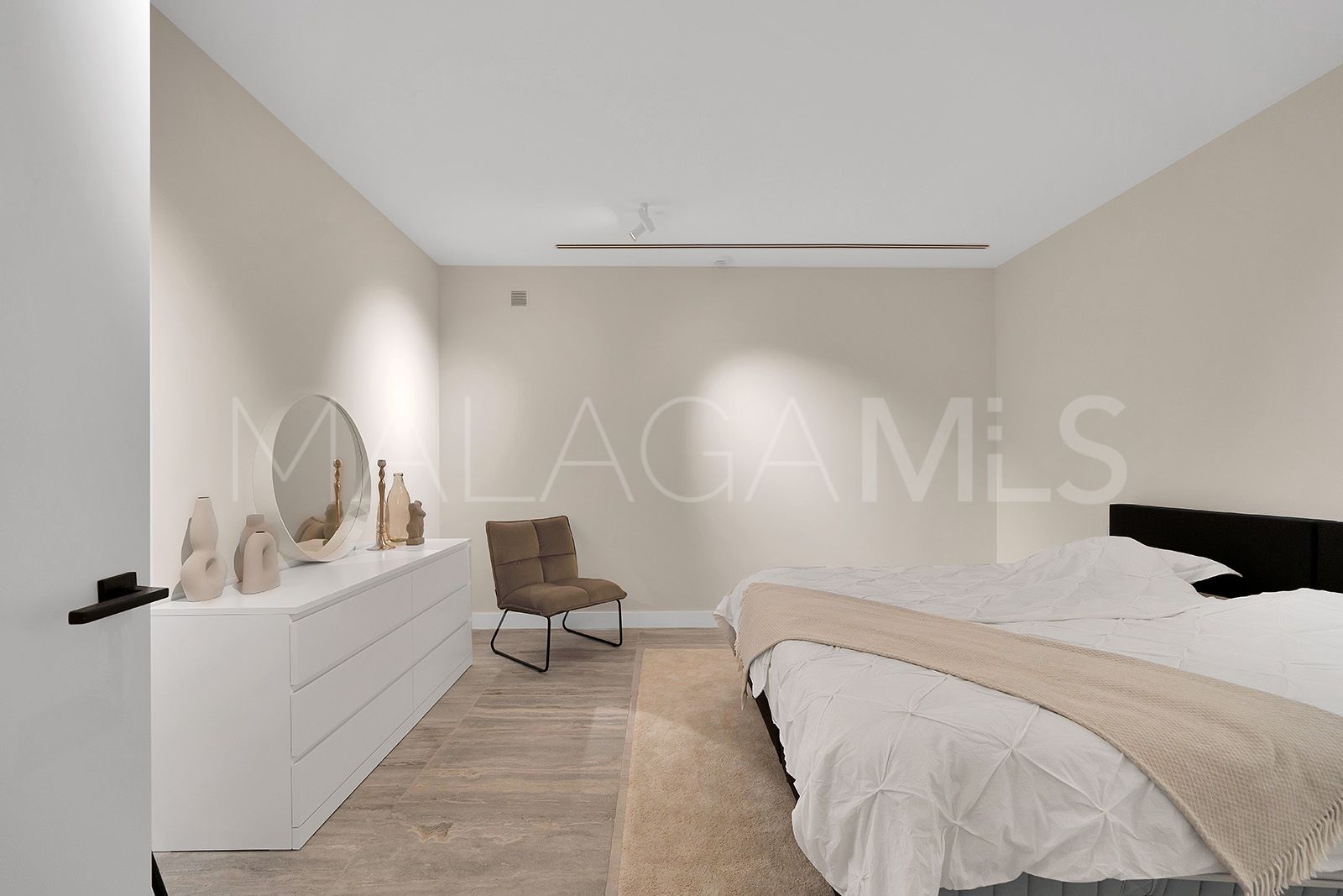 Villa for sale in Montemayor with 7 bedrooms