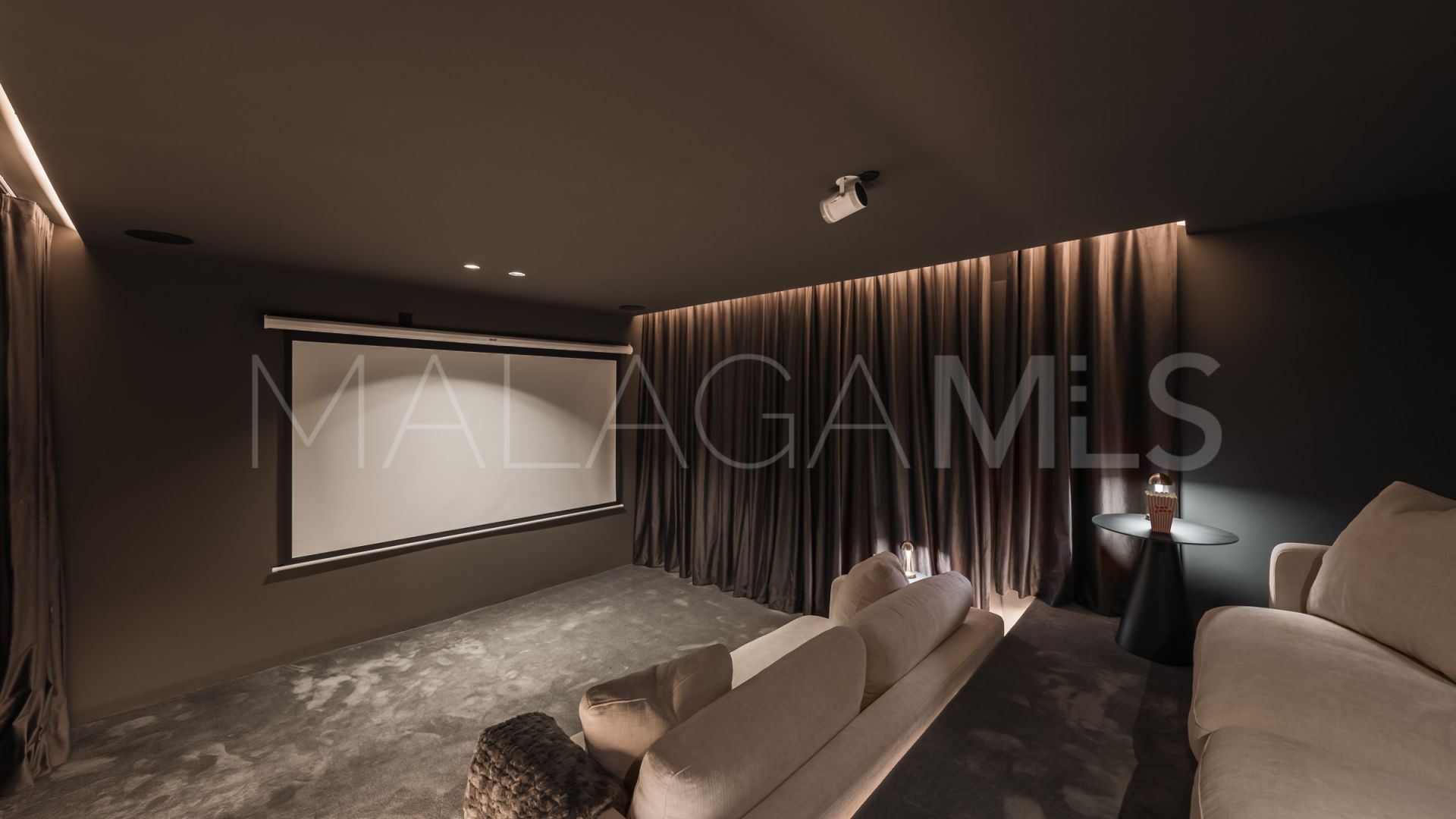 Radhus for sale in Altos de Puente Romano