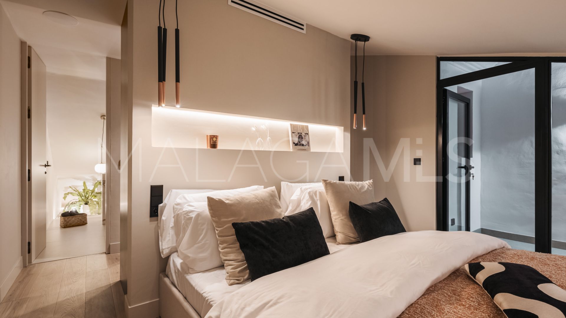 Radhus for sale in Altos de Puente Romano