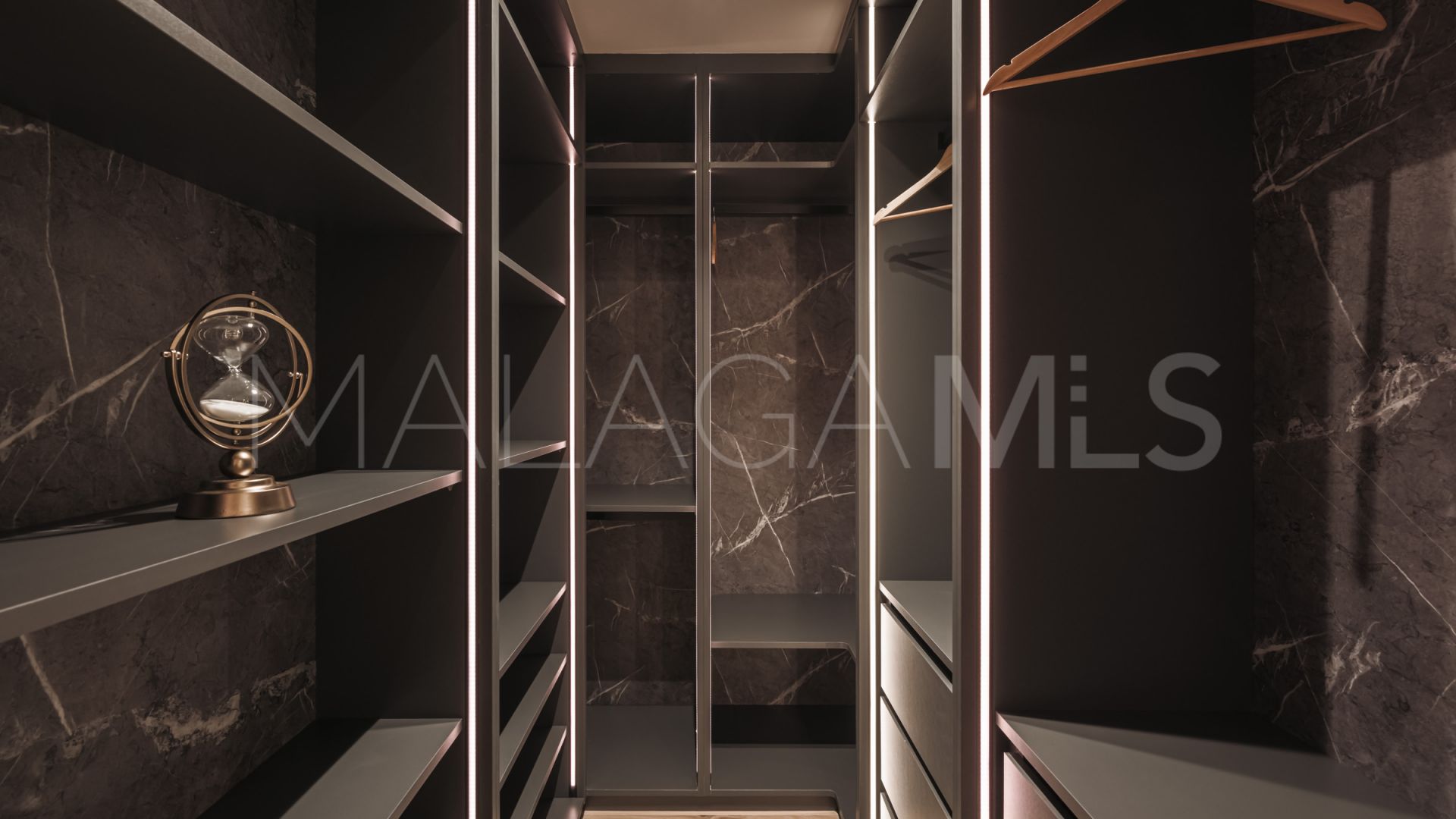 Radhus for sale in Altos de Puente Romano