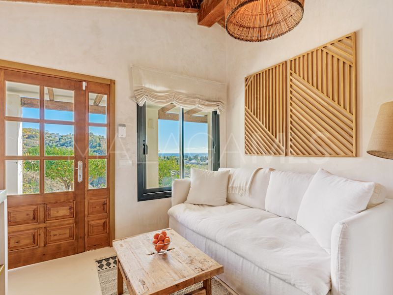 Villa for sale in Estepona Hills