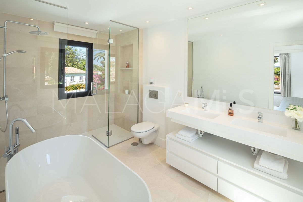 Villa for sale in San Pedro de Alcantara
