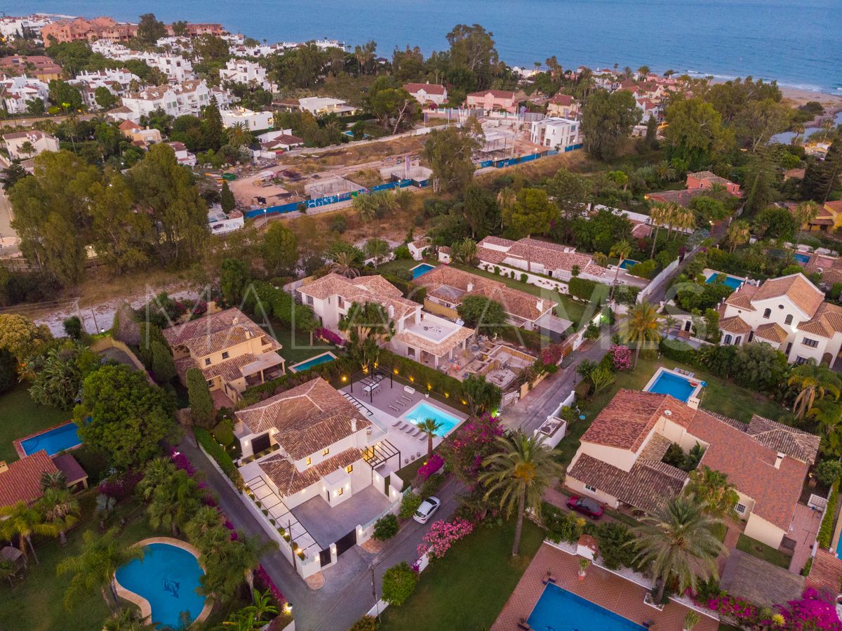 Villa for sale in San Pedro de Alcantara