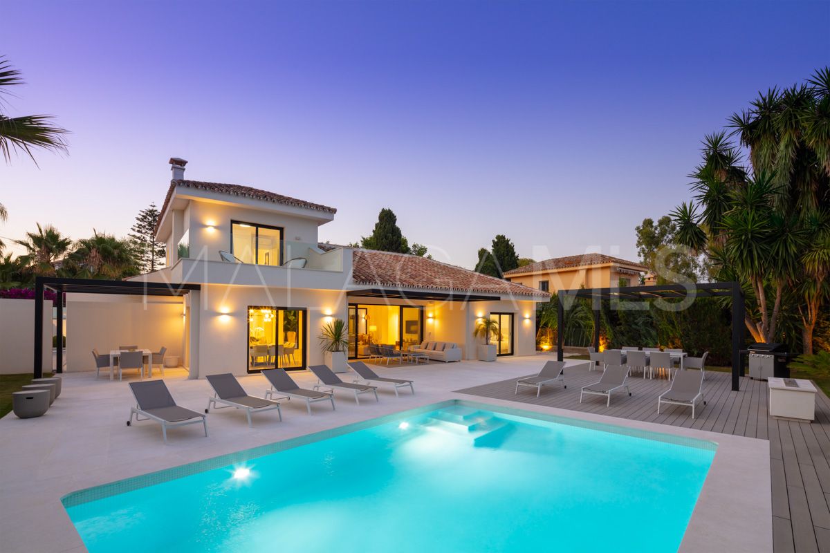 Villa for sale in San Pedro de Alcantara