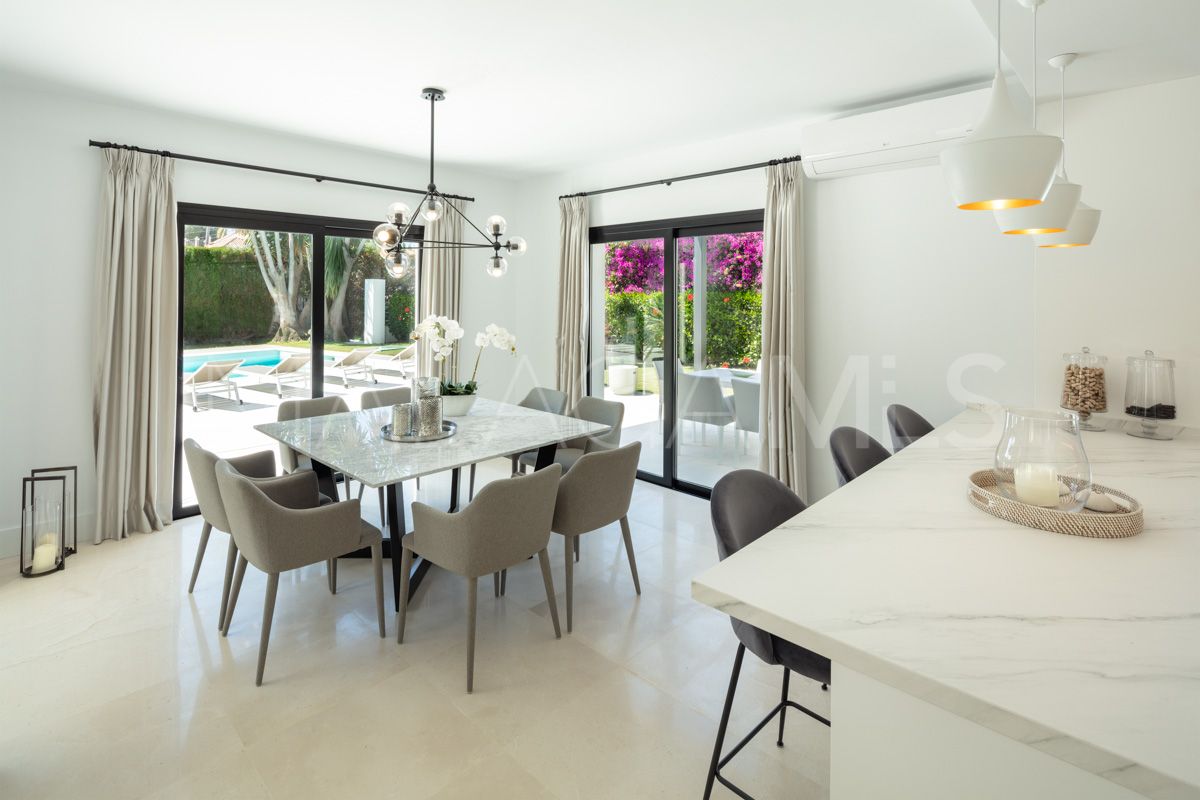 Villa for sale in San Pedro de Alcantara