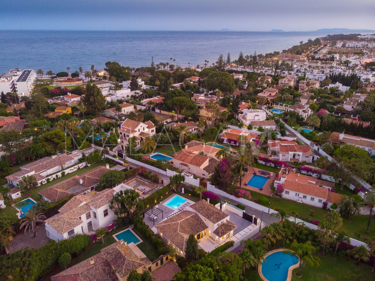 Villa for sale in San Pedro de Alcantara