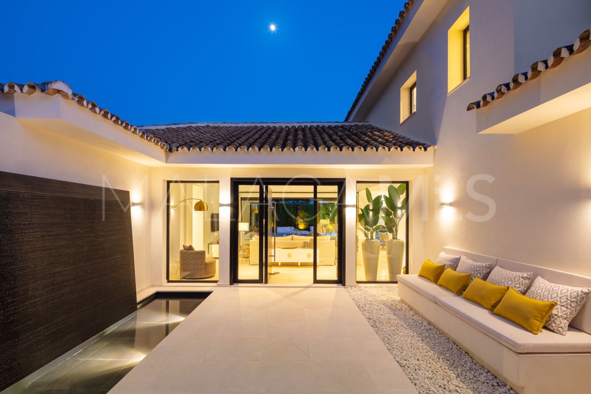 Villa for sale in San Pedro de Alcantara