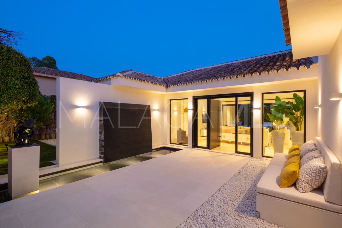 Villa for sale in San Pedro de Alcantara
