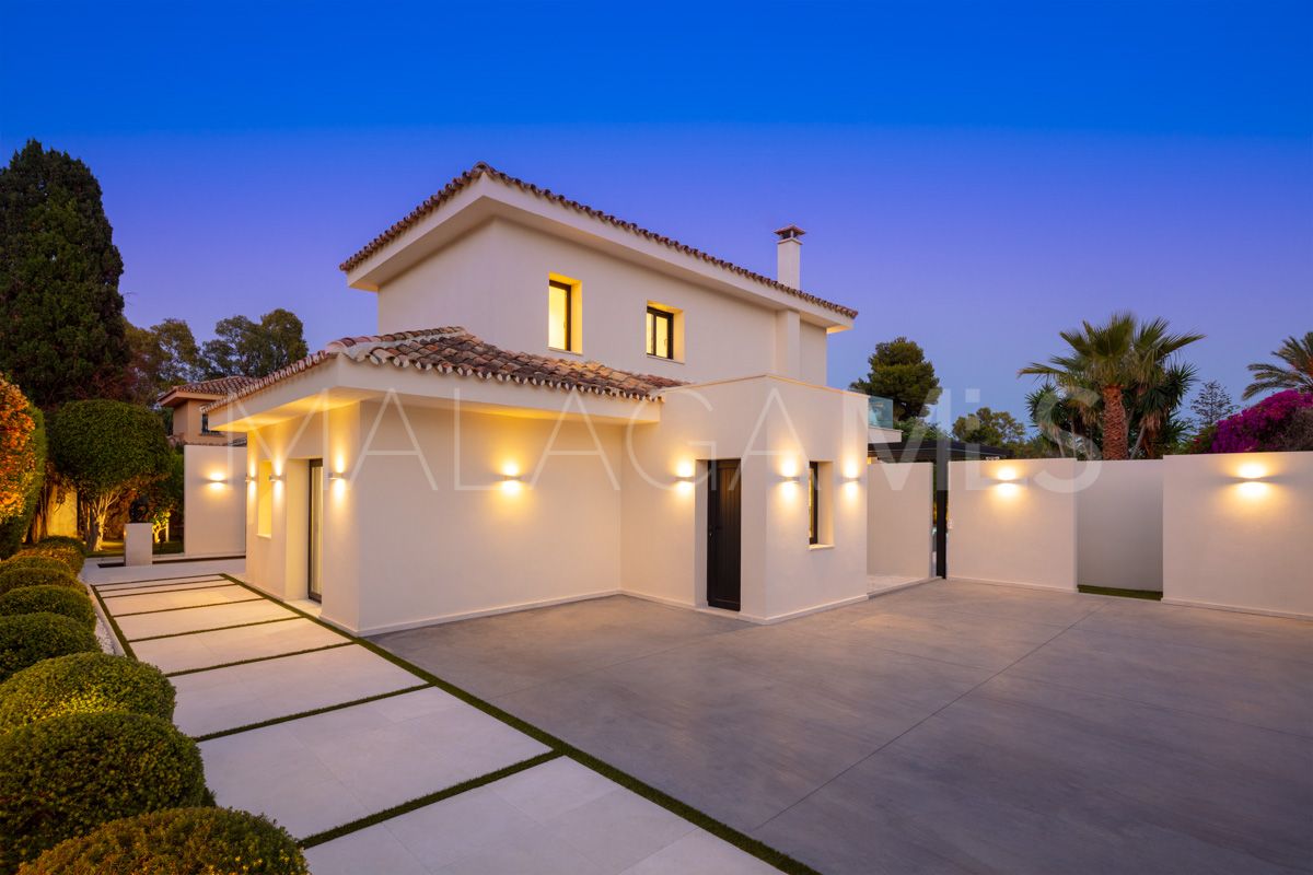 Villa for sale in San Pedro de Alcantara