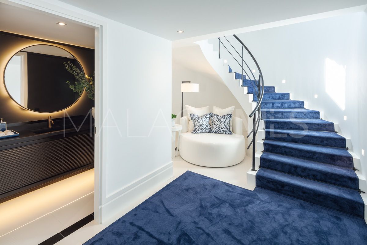 Nueva Andalucia, villa de 5 bedrooms a la venta