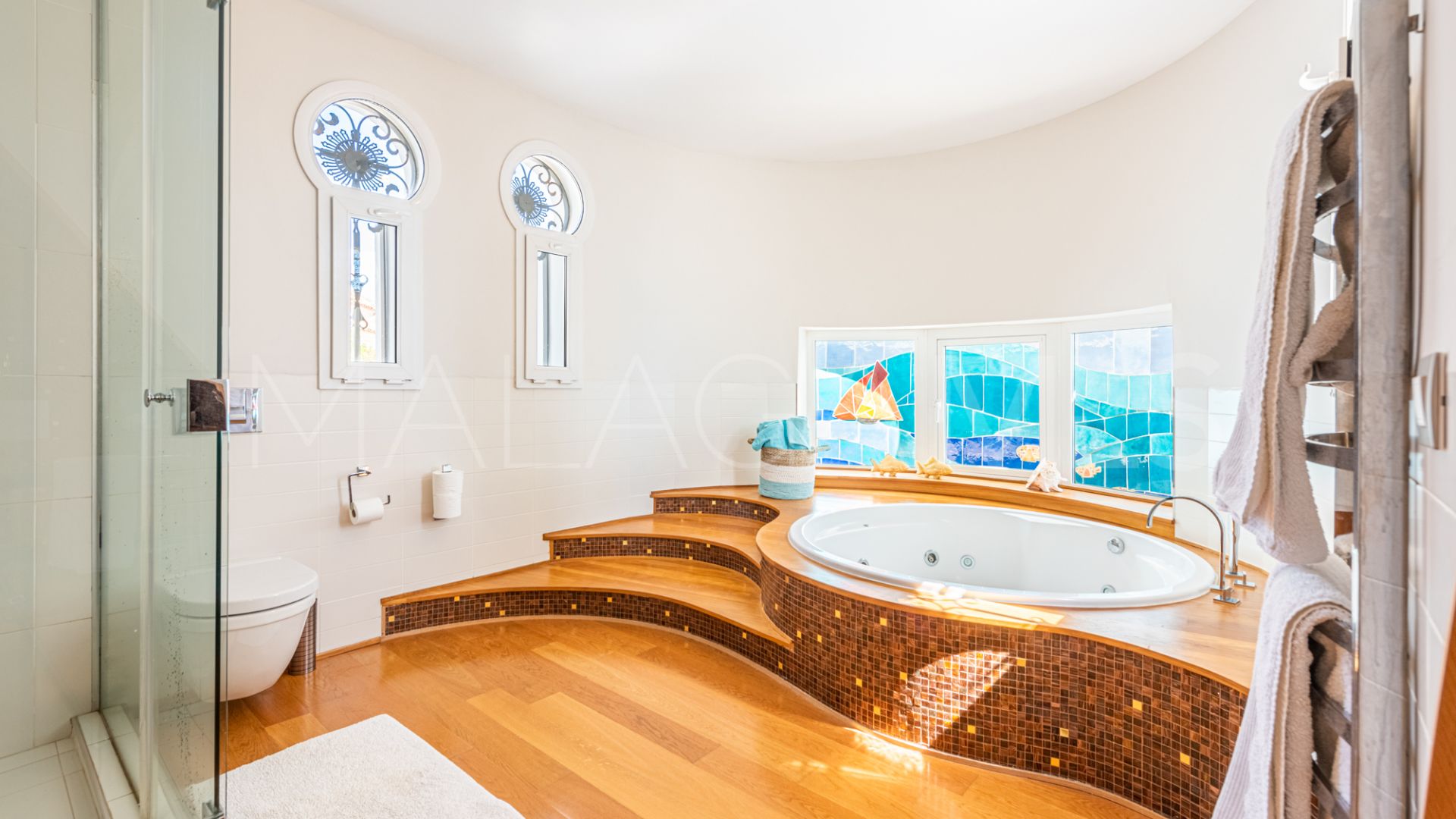 Nueva Andalucia, villa for sale with 4 bedrooms
