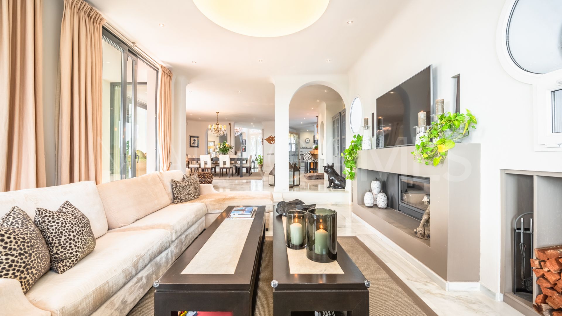 Nueva Andalucia, villa for sale with 4 bedrooms
