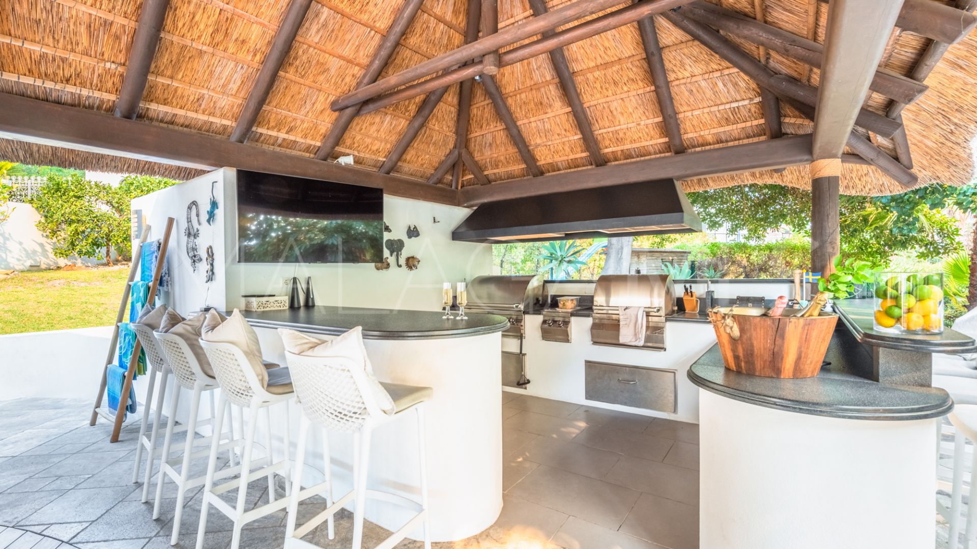Nueva Andalucia, villa for sale with 4 bedrooms