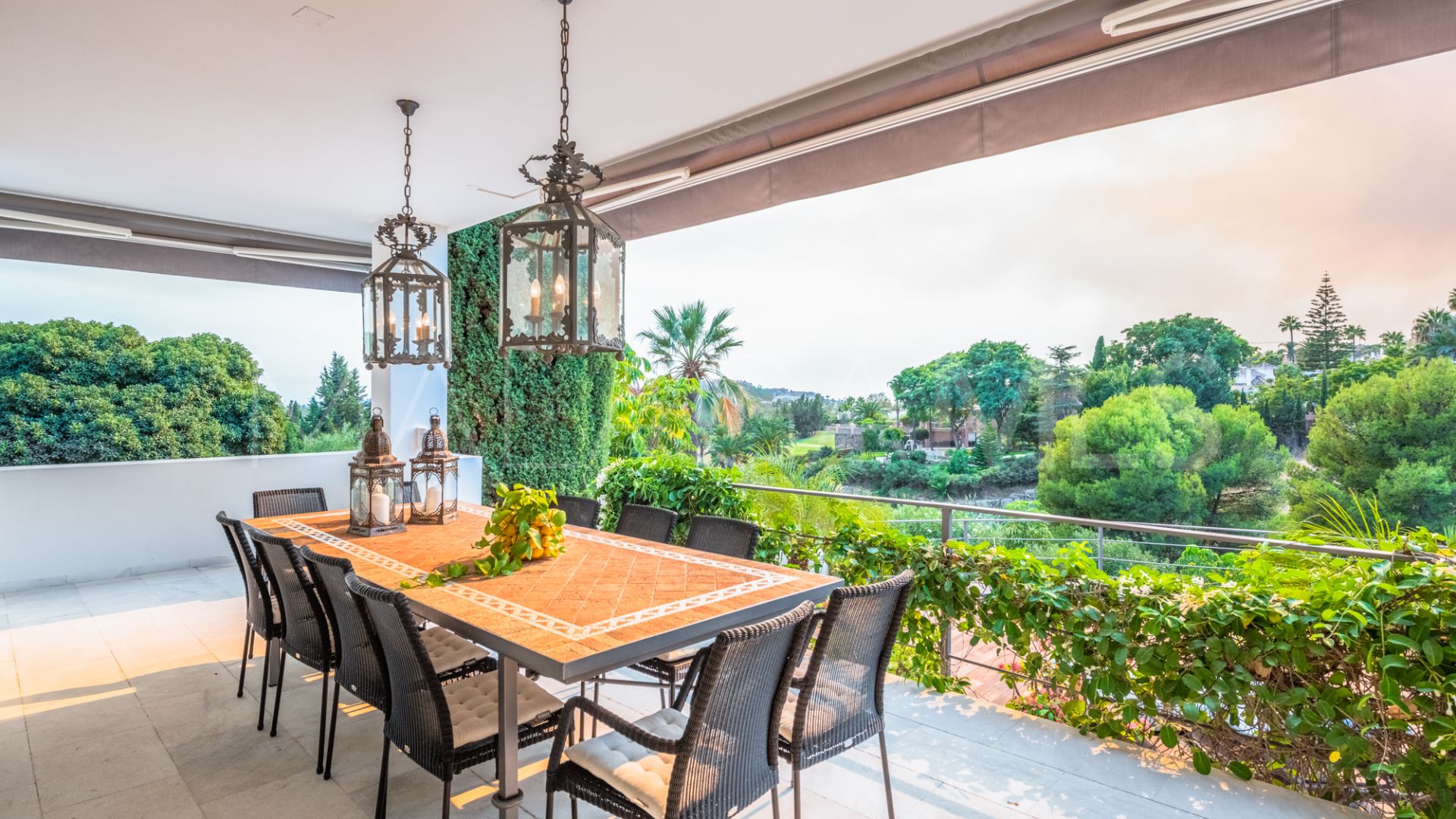 Nueva Andalucia, villa for sale with 4 bedrooms