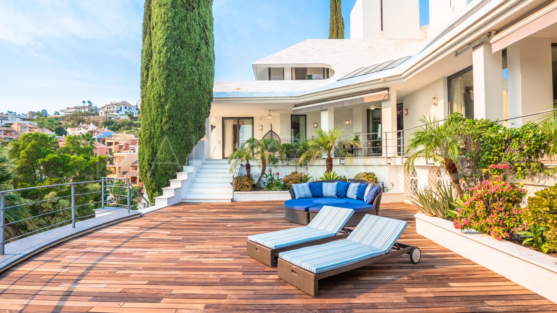 Nueva Andalucia, villa for sale with 4 bedrooms