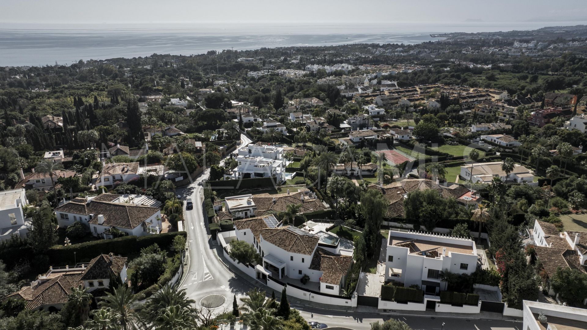 Buy villa in Marbella Golden Mile