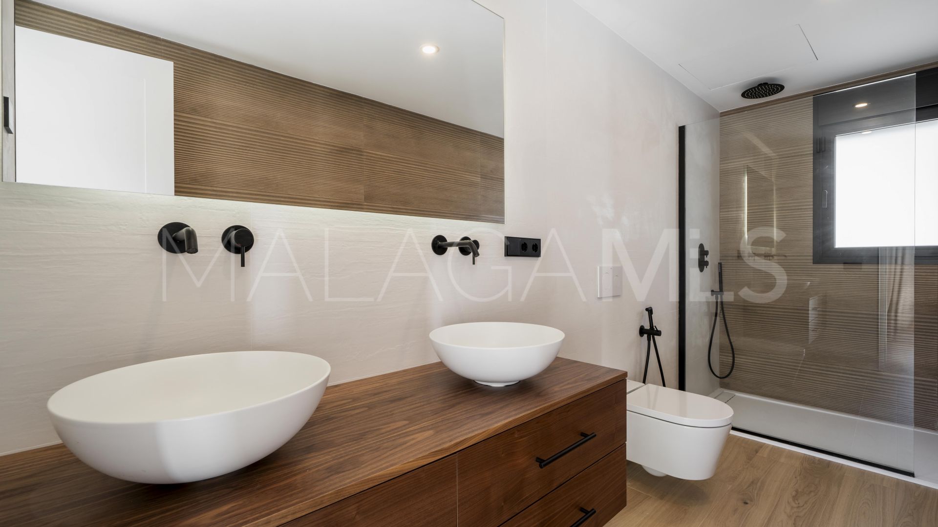 Buy villa in Marbella Golden Mile