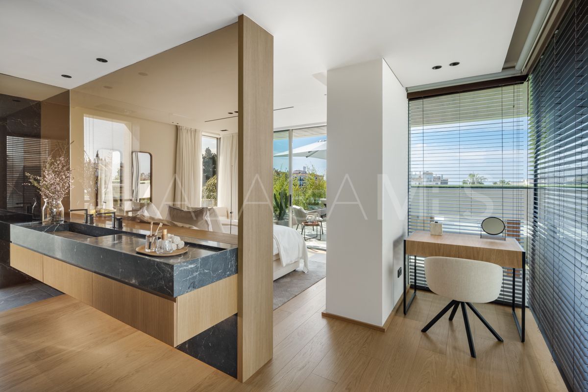 For sale Nueva Andalucia villa