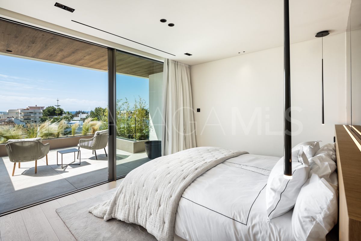 For sale Nueva Andalucia villa