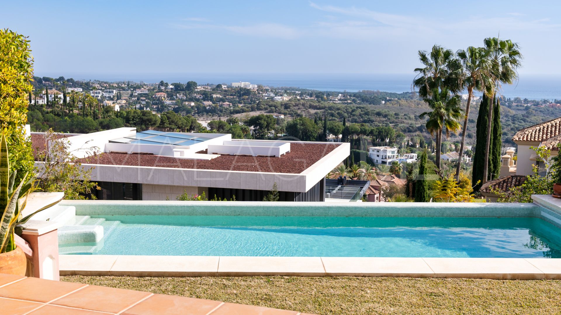 Villa for sale in Benahavis Centro