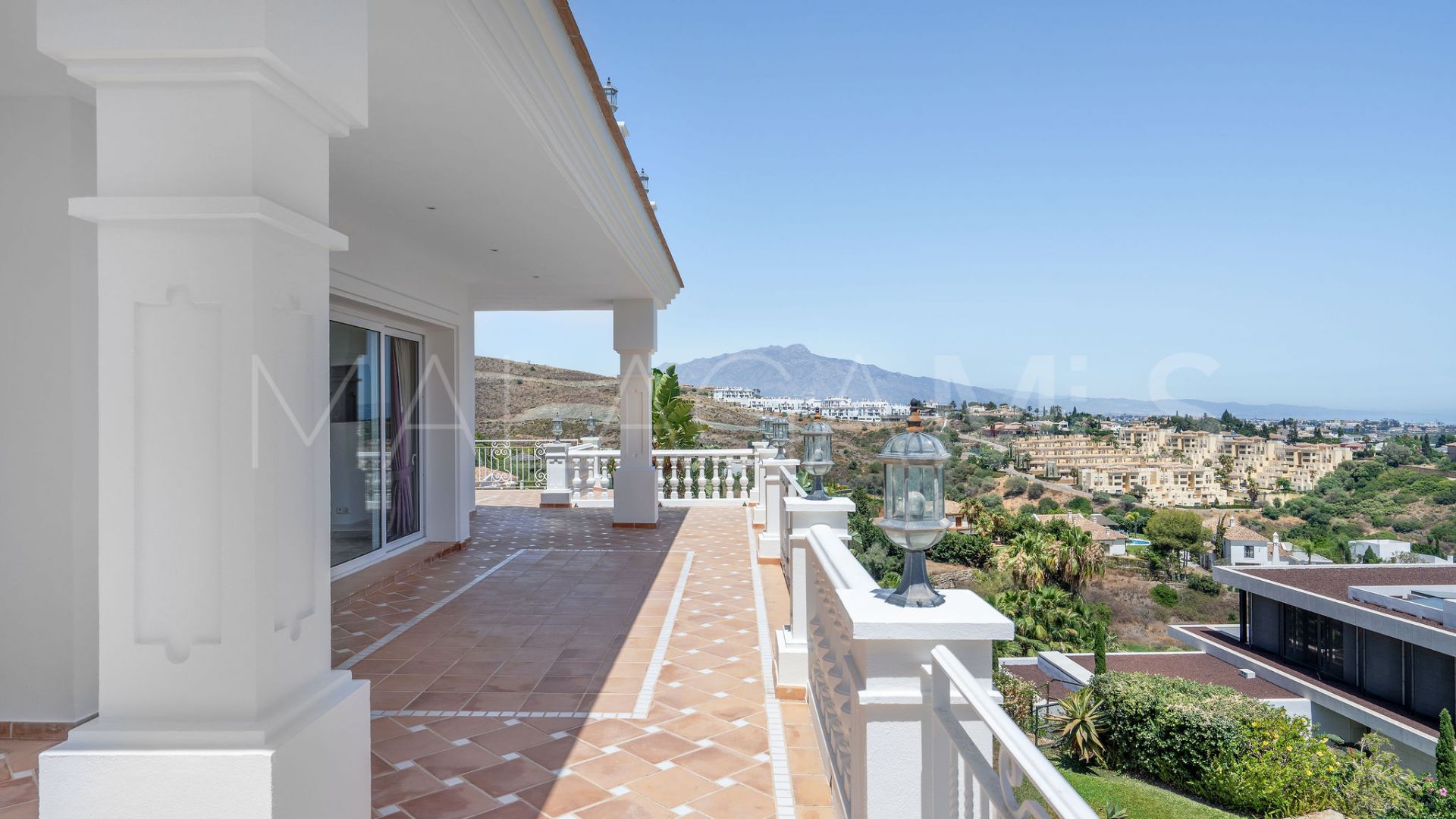 Villa for sale in Benahavis Centro