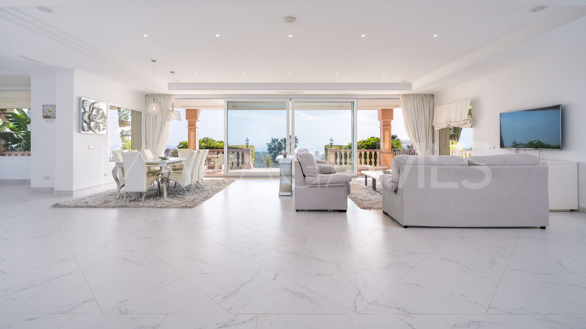Villa for sale in Benahavis Centro