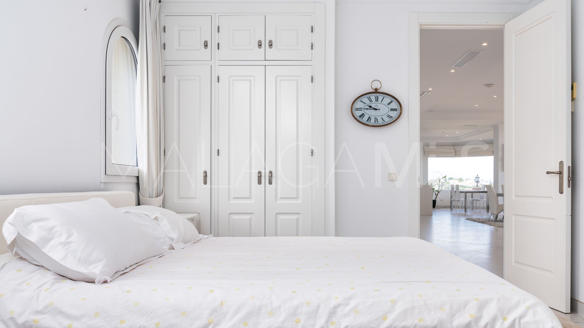 Villa for sale in Benahavis Centro