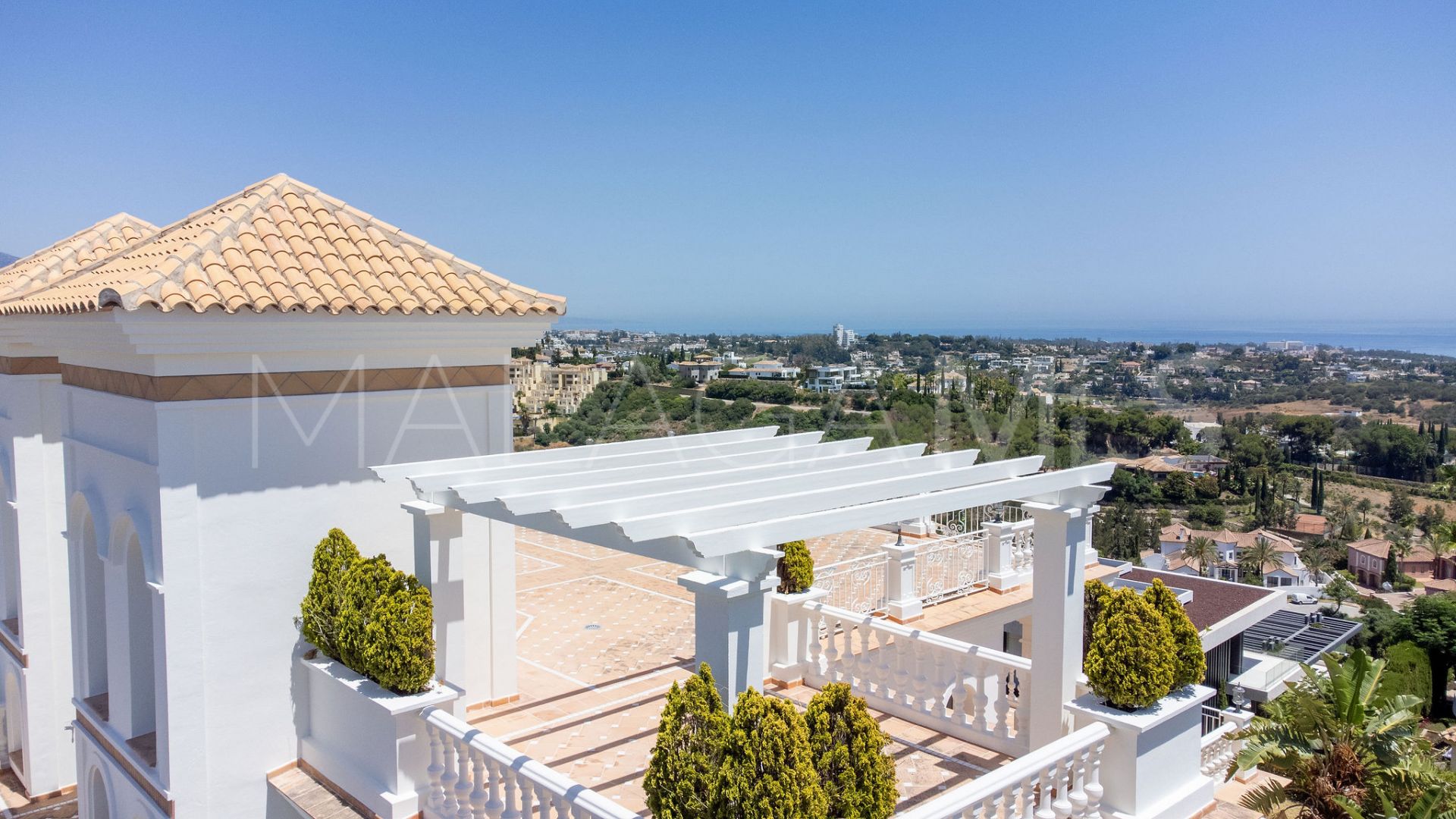 Villa for sale in Benahavis Centro