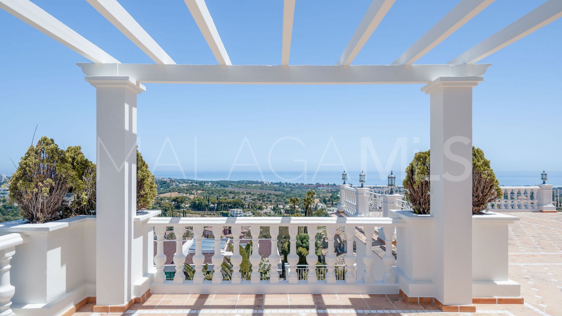 Villa for sale in Benahavis Centro