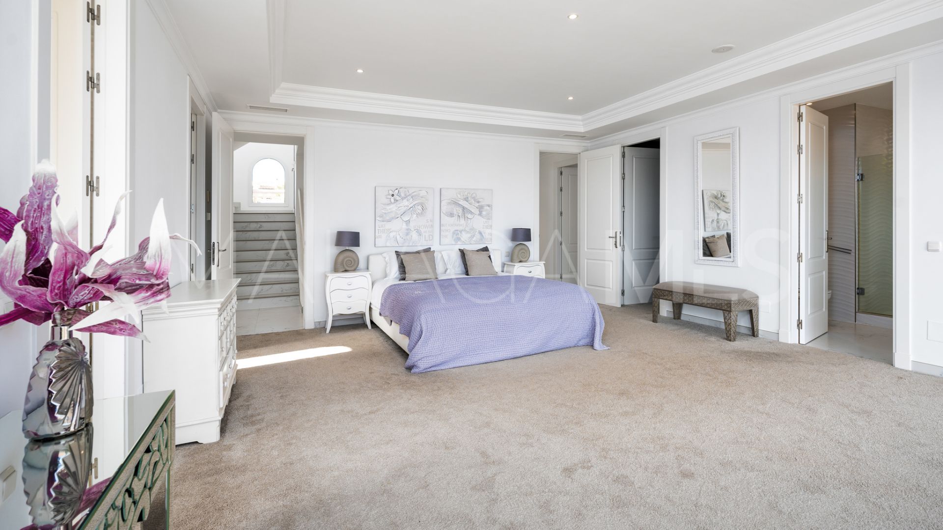 Villa for sale in Benahavis Centro