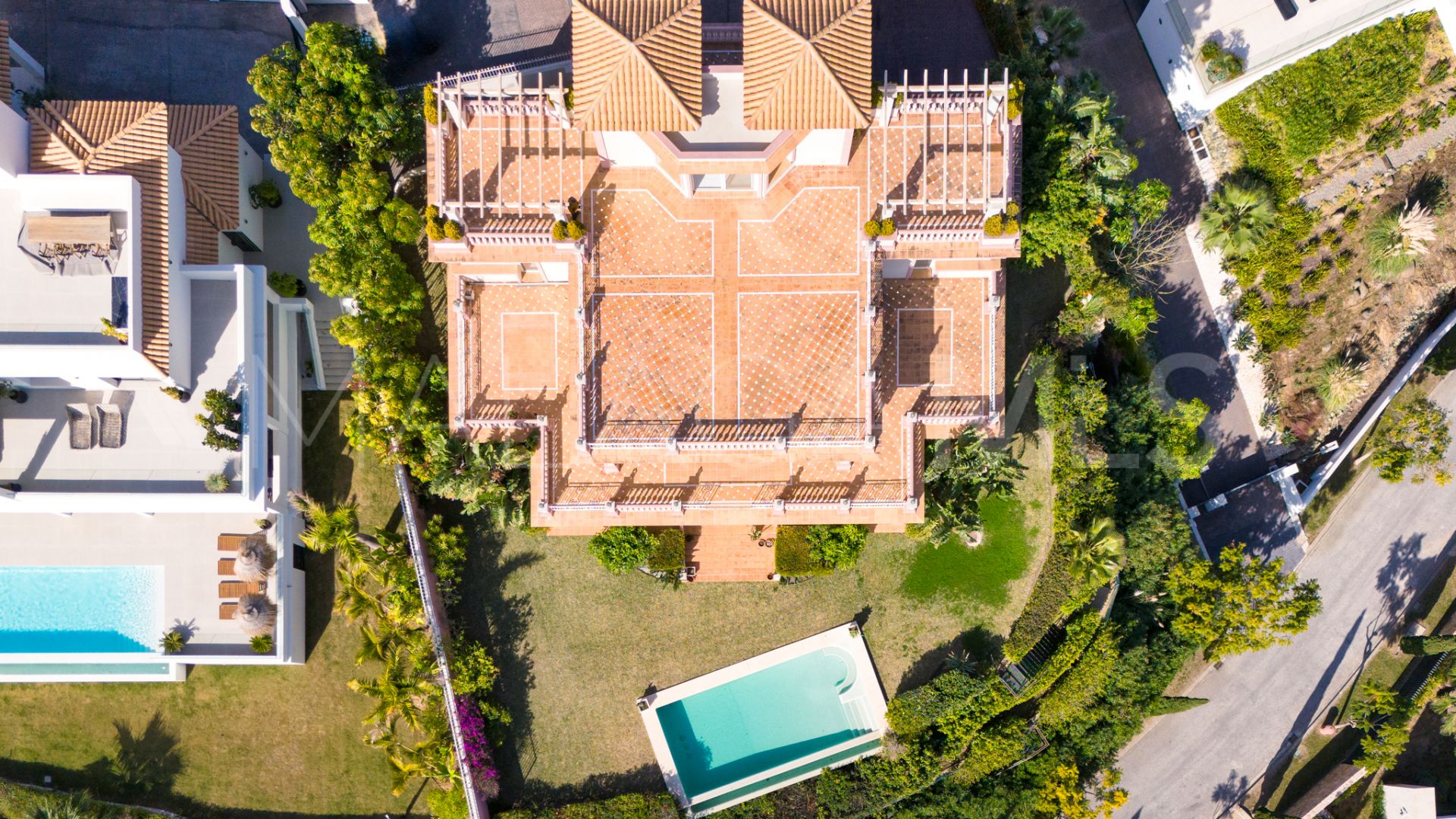 Villa for sale in Benahavis Centro