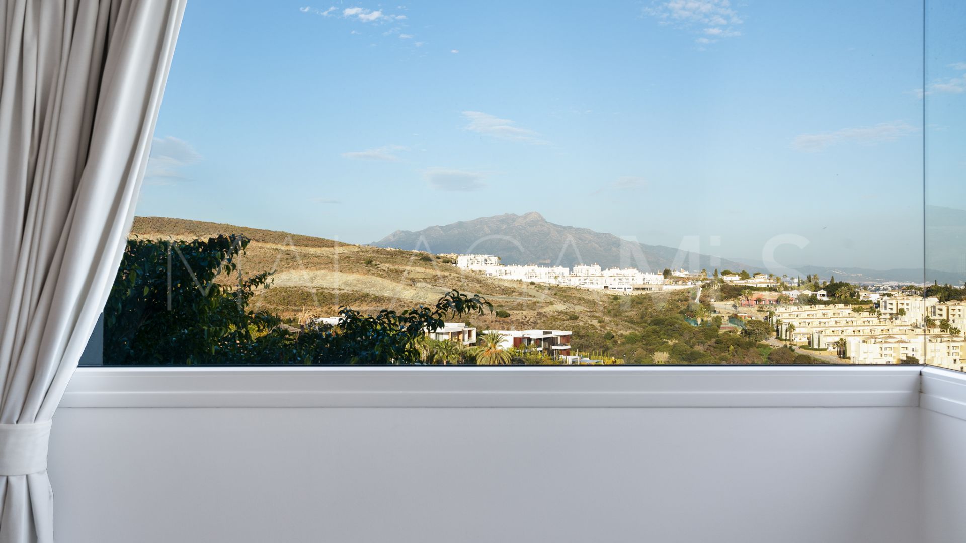 Villa for sale in Benahavis Centro