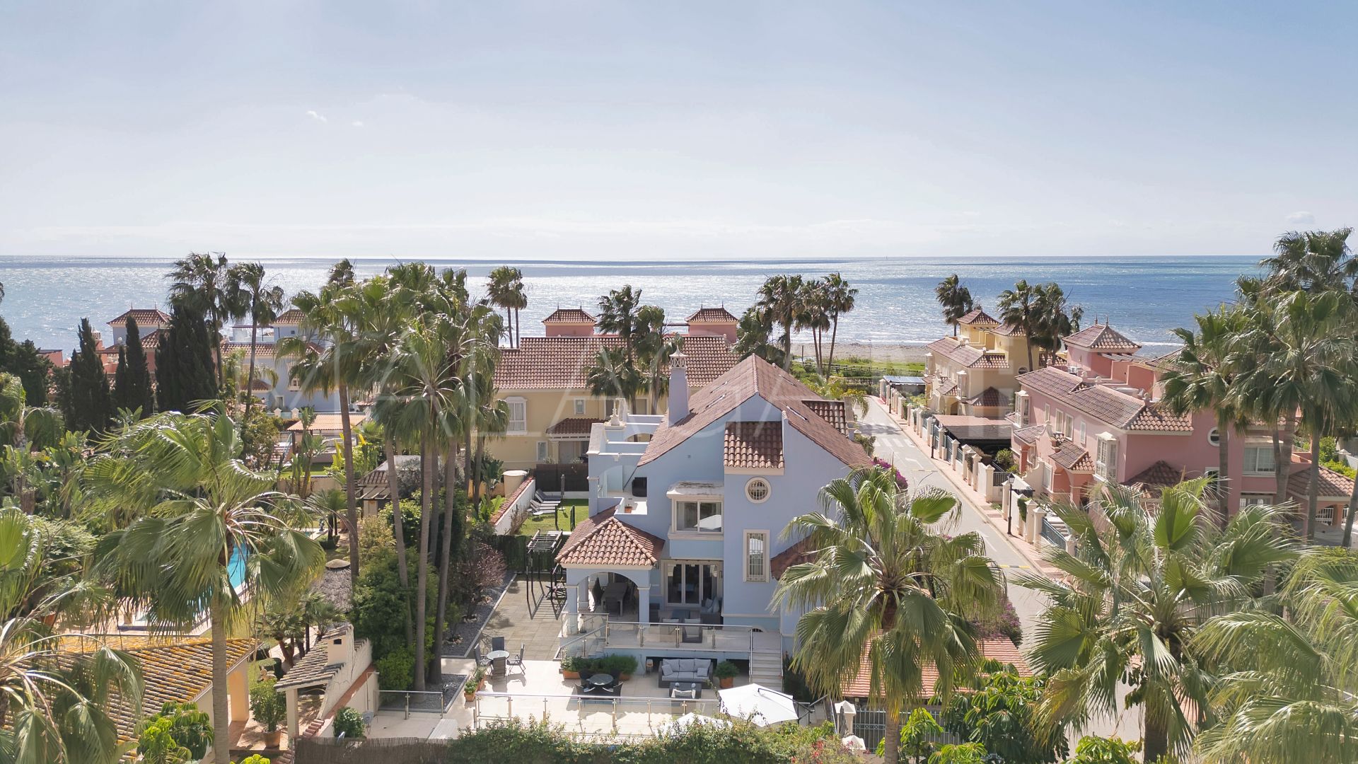 7 bedrooms villa in Marbella - Puerto Banus for sale