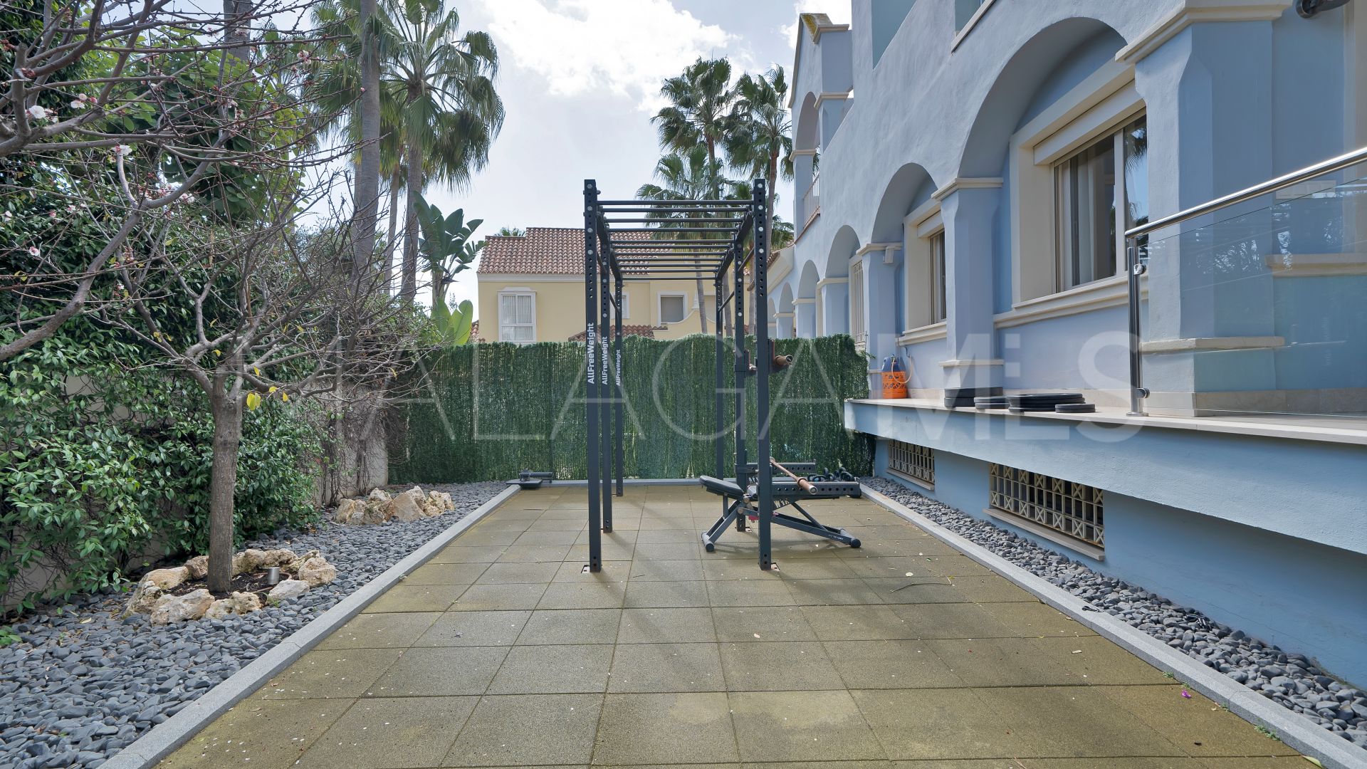 7 bedrooms villa in Marbella - Puerto Banus for sale