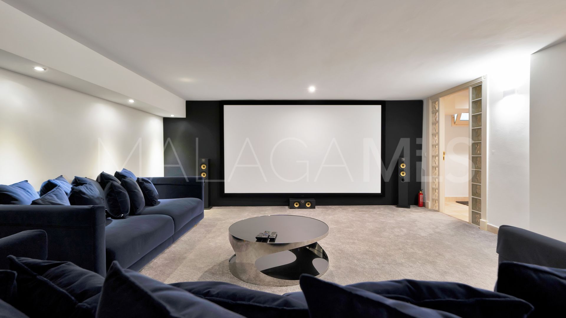 7 bedrooms villa in Marbella - Puerto Banus for sale