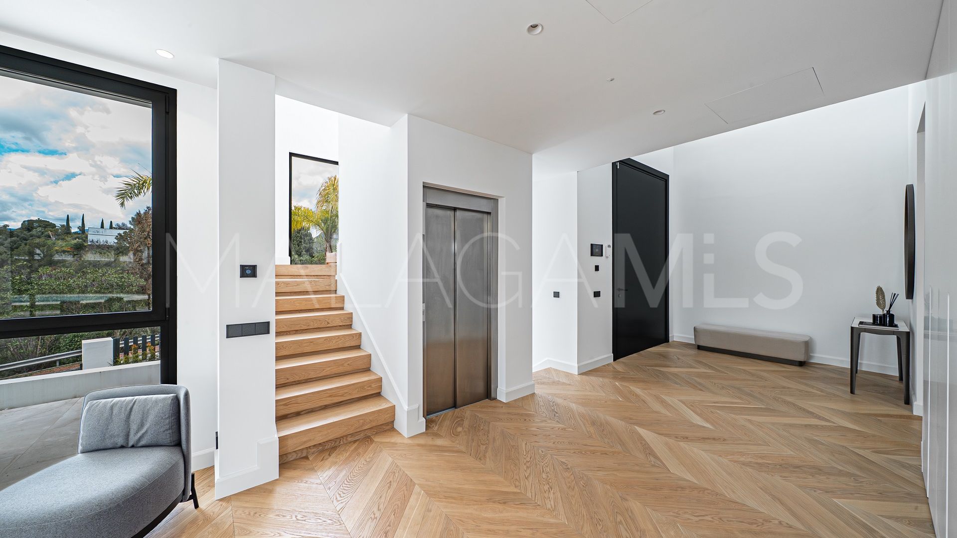 Villa for sale in Las Lomas del Marbella Club