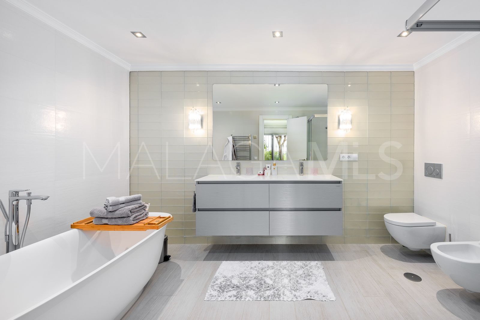 Erdgeschosswohnung for sale in Benahavis