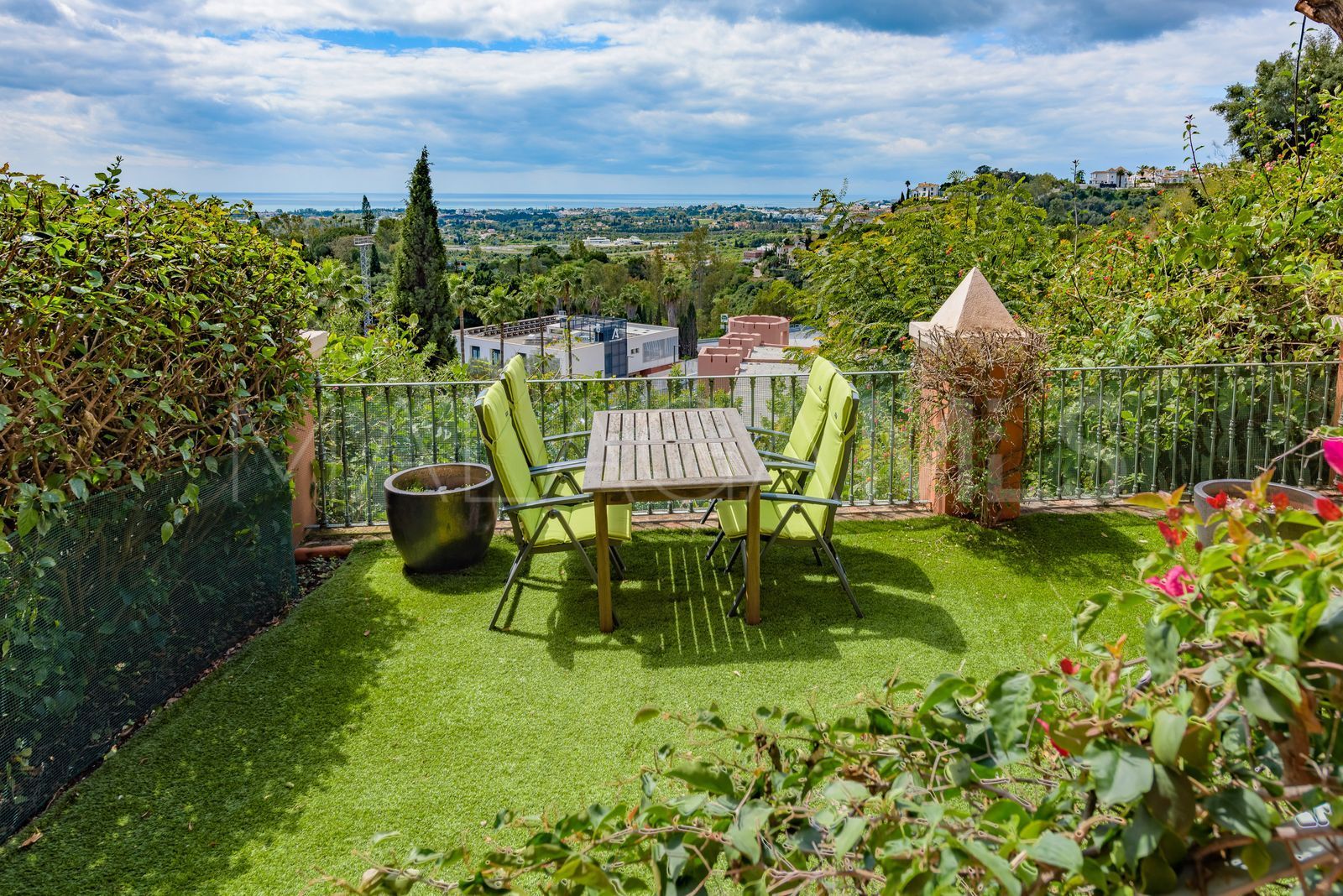 Erdgeschosswohnung for sale in Benahavis