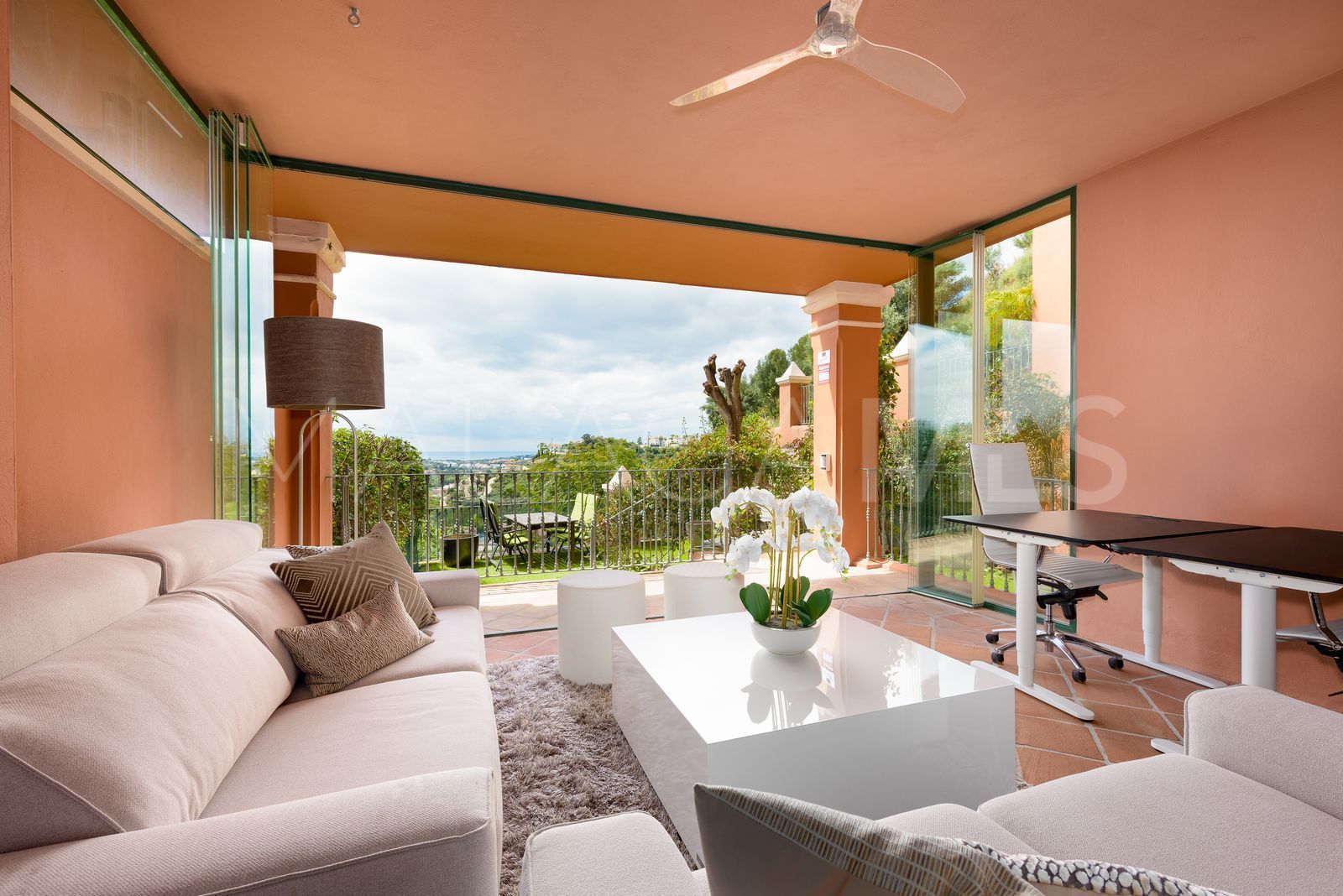 Erdgeschosswohnung for sale in Benahavis