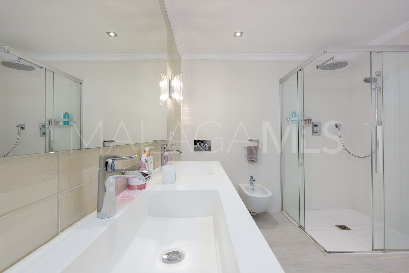 Erdgeschosswohnung for sale in Benahavis
